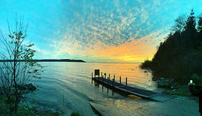 Bay View Motel (Delona Motel) - Web Listing (newer photo)